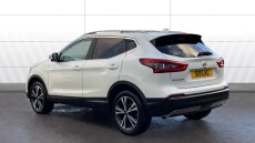 Nissan Qashqai 1.2 DiG-T N-Connecta 5dr Petrol Hatchback